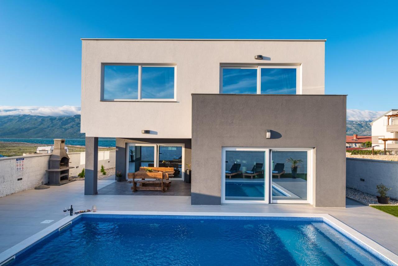Luxury Villa Noemi ราชานาส ภายนอก รูปภาพ